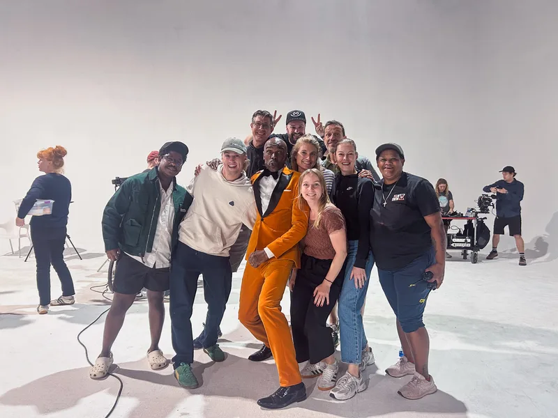 Behind the Scenes 16